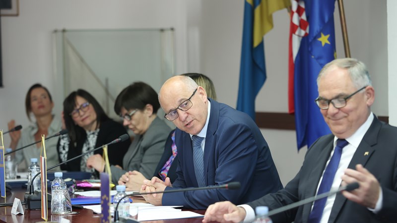 Bačić: Katastarskim izmjerama obuhvaćeno 600 tisuća hektara građevinskog zemljišta